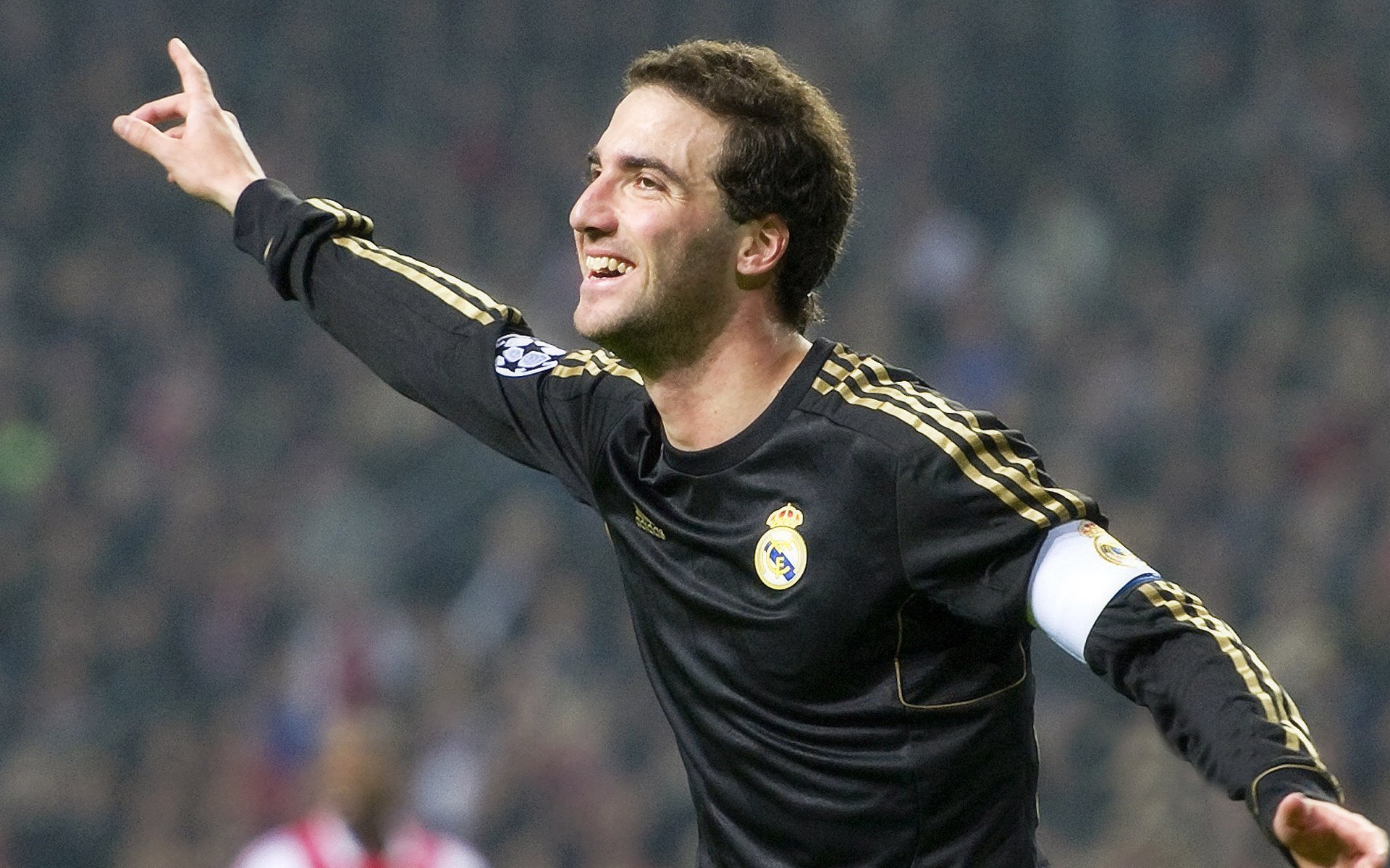 英超史诗逆转：从绝望到荣耀的完美演绎，英超逆转夺冠